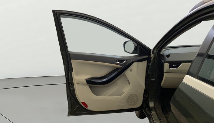 2020 Tata NEXON XZA PLUS (O) PETROL, Petrol, Automatic, 82,912 km, LHS Front Door