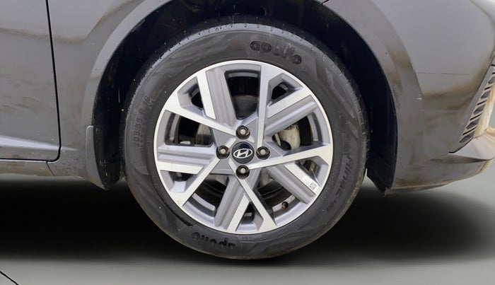 2024 Hyundai Verna SX 1.5 l MPI, Petrol, Manual, 34,494 km, Right Front Wheel