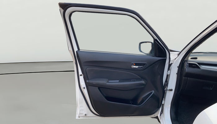 2020 Maruti Swift VXI, Petrol, Manual, 1,37,620 km, LHS Front Door