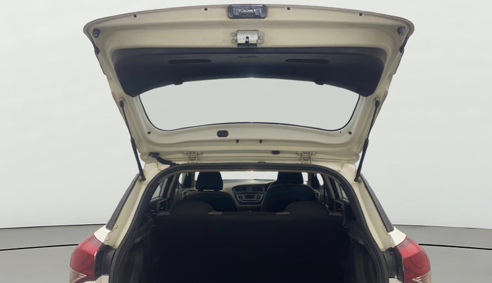 2018 Hyundai Elite i20 MAGNA EXECUTIVE 1.2, Petrol, Manual, 67,356 km, Boot Door Open