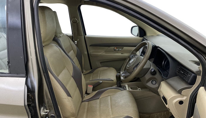 2019 Maruti Ertiga VXI CNG, CNG, Manual, 83,662 km, Right Side Front Door Cabin