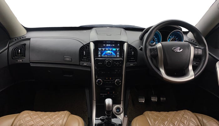 2019 Mahindra XUV500 W11, Diesel, Manual, 69,786 km, Dashboard