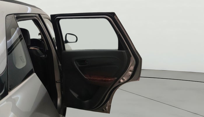 2017 Maruti Vitara Brezza VDI (O), Diesel, Manual, 79,525 km, RHS Rear Door