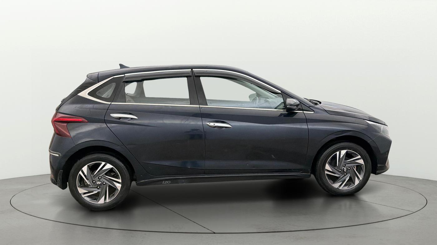 2023 Hyundai NEW I20 ASTA 1.2 MT, Petrol, Manual, 21,141 km, Right Side View