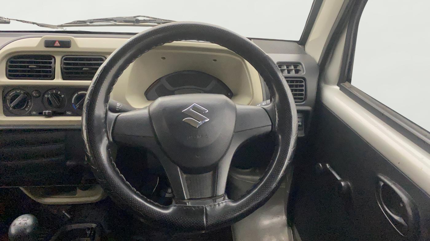 2023 Maruti Eeco 5 STR AC, Petrol, Manual, 29,009 km, Steering Wheel Close Up