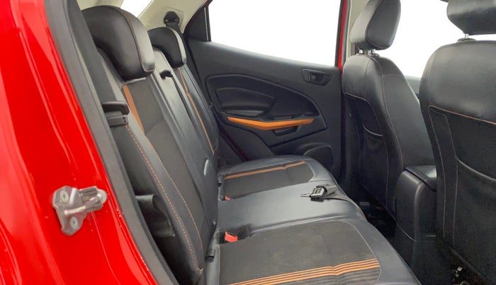 2018 Ford Ecosport TITANIUM 1.5L SPORTS(SUNROOF) DIESEL, Diesel, Manual, 52,596 km, Right Side Rear Door Cabin