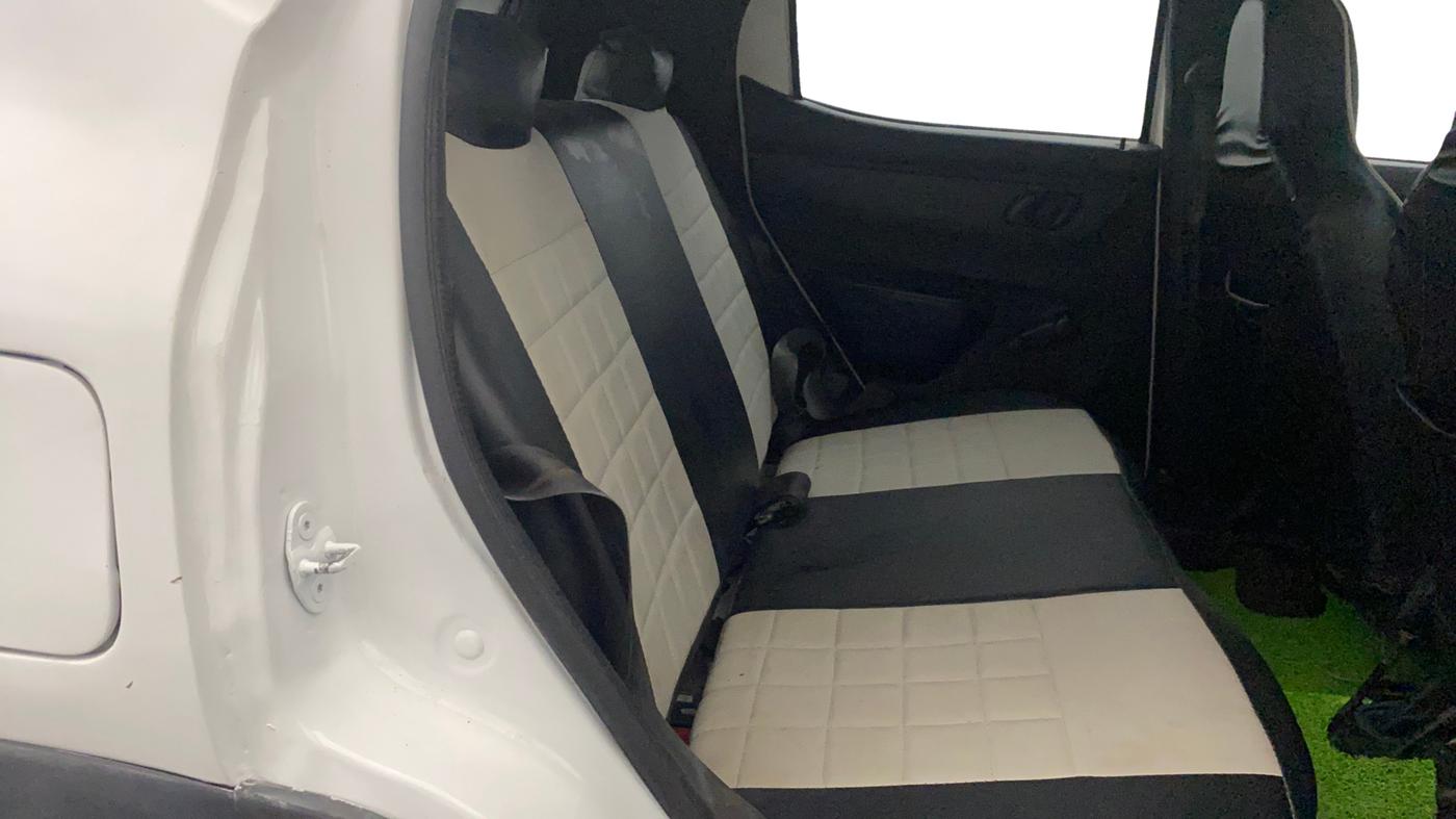 2017 Renault Kwid RXT 1.0, Petrol, Manual, 96,596 km, Right Side Rear Door Cabin
