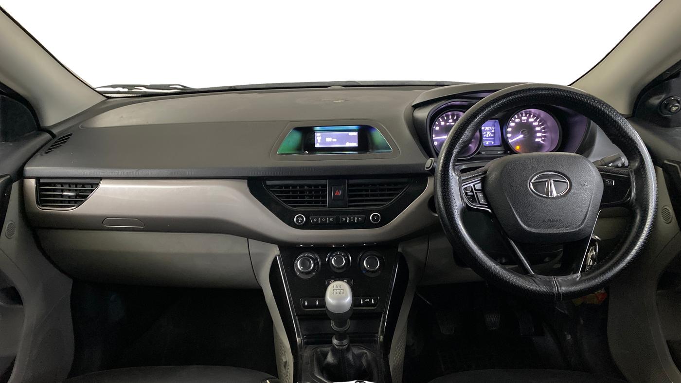2019 Tata NEXON XM PETROL, Petrol, Manual, 26,028 km, Dashboard