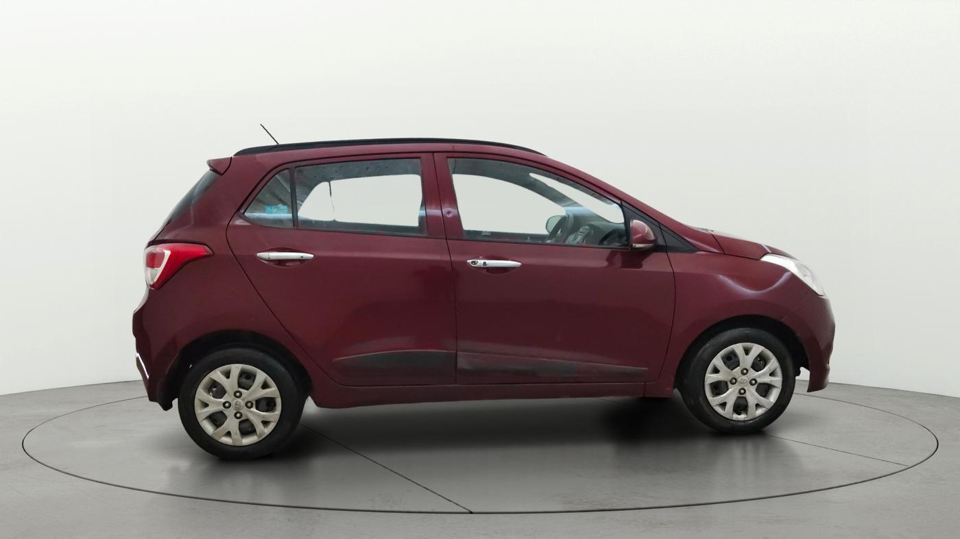 2014 Hyundai Grand i10 SPORTZ AT 1.2 KAPPA VTVT, Petrol, Automatic, 98,336 km, Right Side View