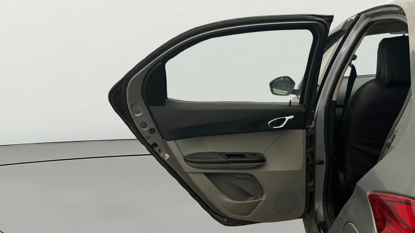 2018 Tata Tiago XZ PETROL, Petrol, Manual, 88,329 km, LHS Rear Door