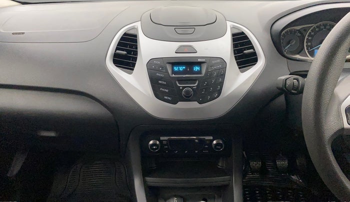 2017 Ford New Figo TITANIUM 1.2 PETROL MT, Petrol, Manual, 34,264 km, Air Conditioner