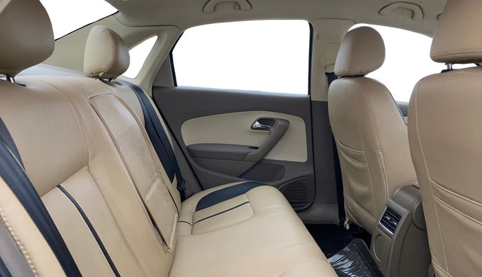 2014 Skoda Rapid AMBITION 1.6 MPI MT, Petrol, Manual, 85,441 km, Right Side Rear Door Cabin