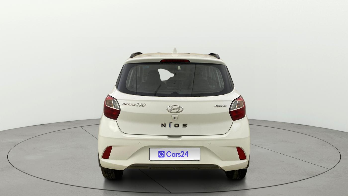 2020 Hyundai Grand i10 SPORTZ AT 1.2 KAPPA VTVT, Petrol, Automatic, 73,977 km, Back/Rear
