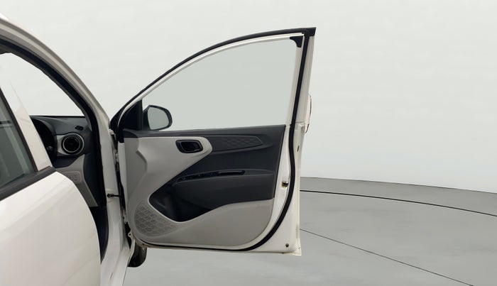 2023 Hyundai GRAND I10 NIOS MAGNA 1.2 KAPPA VTVT CNG, CNG, Manual, 31,626 km, RHS Front Door