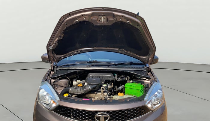 2016 Tata Tiago XT PETROL, Petrol, Manual, 1,09,603 km, Open Bonet