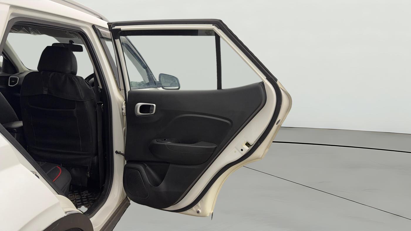 2020 Hyundai VENUE S 1.2, Petrol, Manual, 35,126 km, RHS Rear Door
