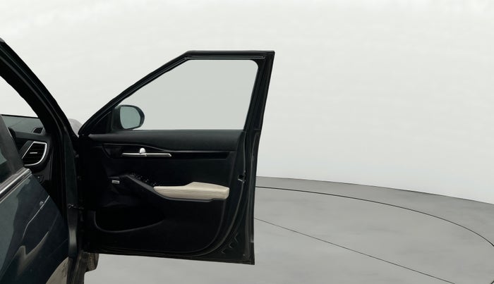 2023 KIA SELTOS GTX PLUS DCT 1.4 PETROL, Petrol, Automatic, 17,502 km, RHS Front Door