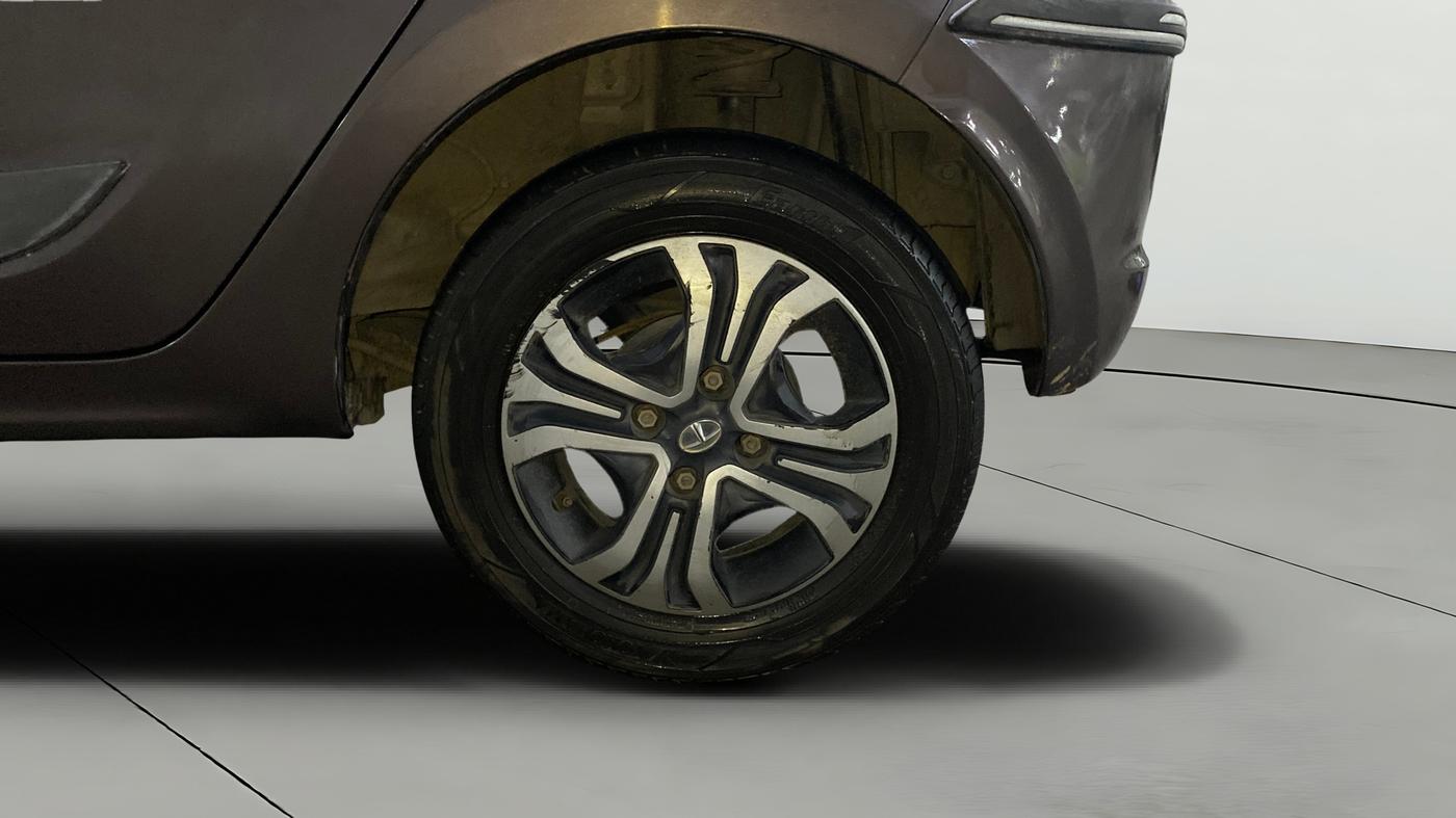 2019 Tata Tiago XZ PETROL, Petrol, Manual, 45,295 km, Left Rear Wheel