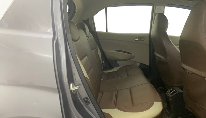 2019 Hyundai NEW SANTRO SPORTZ CNG, CNG, Manual, 51,869 km, Right Side Rear Door Cabin