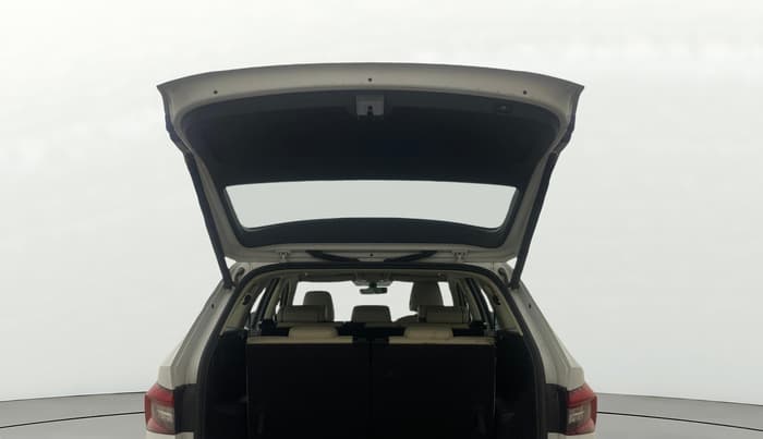 2018 Skoda Kodiaq L&K 2.0 TDI 4X4 AT, Diesel, Automatic, 1,29,281 km, Boot Door Open