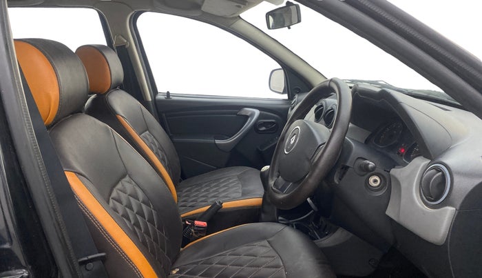 2014 Renault Duster 85 PS RXE DIESEL, Diesel, Manual, 1,22,542 km, Right Side Front Door Cabin