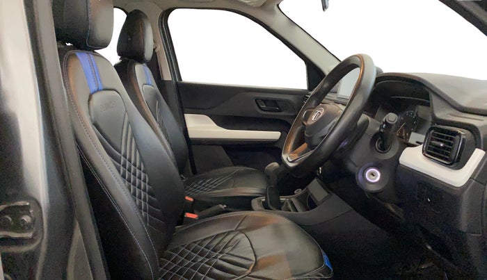 2022 Tata PUNCH PURE MT, Petrol, Manual, 36,416 km, Right Side Front Door Cabin