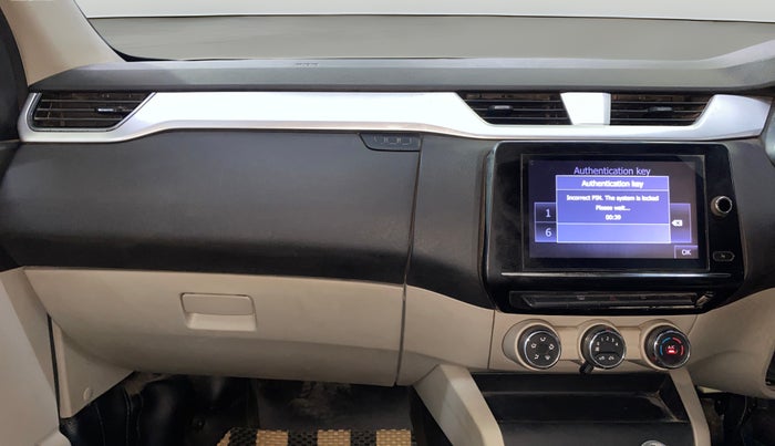 2020 Renault TRIBER RXZ, Petrol, Manual, 70,016 km, Air Conditioner