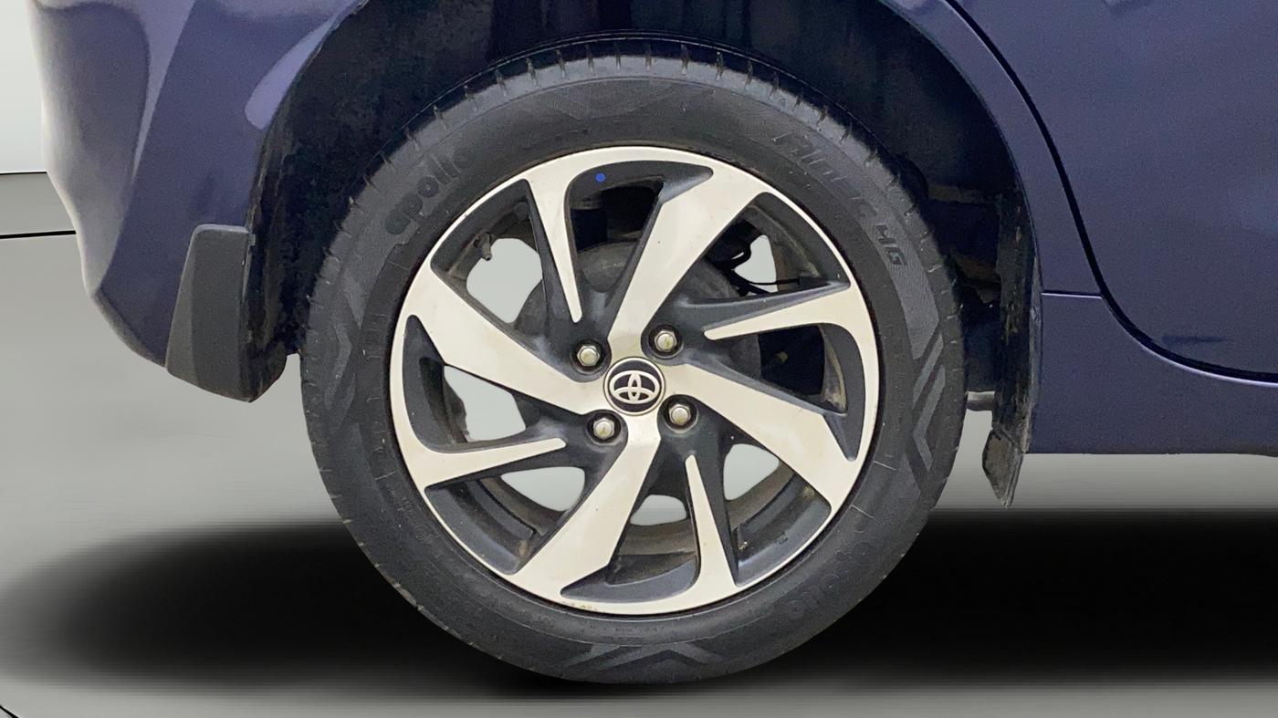 2022 Toyota Glanza V, Petrol, Manual, 48,063 km, Right Rear Wheel