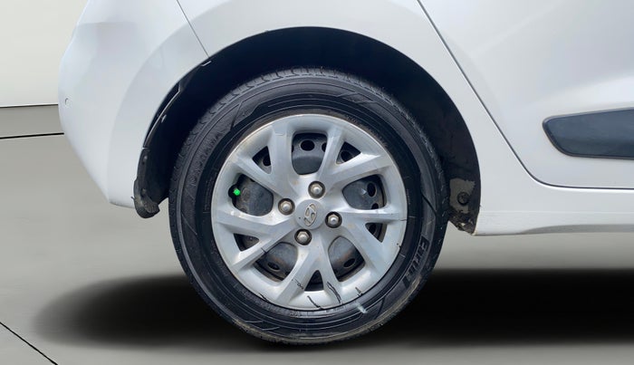 2017 Hyundai Grand i10 SPORTZ (O) 1.2 KAPPA VTVT, Petrol, Manual, 67,512 km, Right Rear Wheel