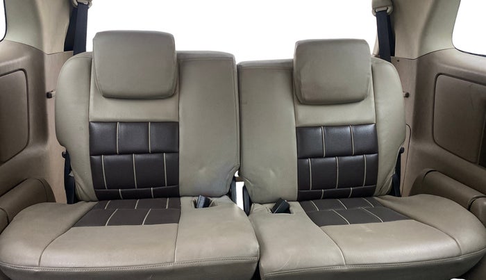 2015 Toyota Innova 2.5 GX 8 STR, Diesel, Manual, 97,979 km, Third Seat Row ( optional )