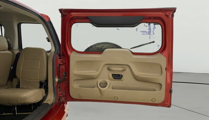 2015 Mahindra TUV300 T8 AMT, Diesel, Automatic, 69,797 km, Boot Door Open