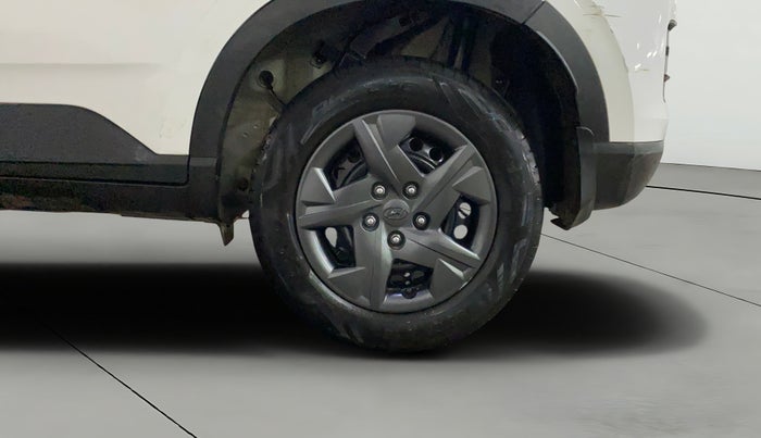 2023 Hyundai VENUE SX 1.2 PETROL, Petrol, Manual, 19,822 km, Left Rear Wheel