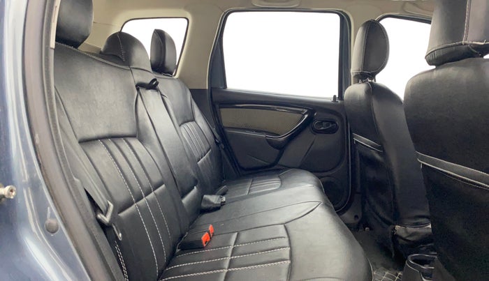 2015 Renault Duster 85 PS RXL DIESEL, Diesel, Manual, 1,04,841 km, Right Side Rear Door Cabin