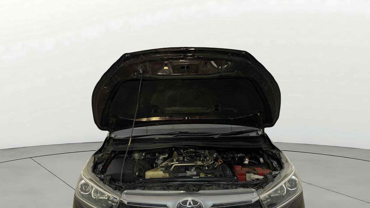2019 Toyota Innova Crysta 2.4 VX 8 STR, Diesel, Manual, 80,404 km, Open Bonet
