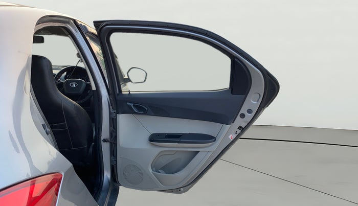 2019 Tata Tiago XT PETROL, CNG, Manual, 1,15,357 km, RHS Rear Door