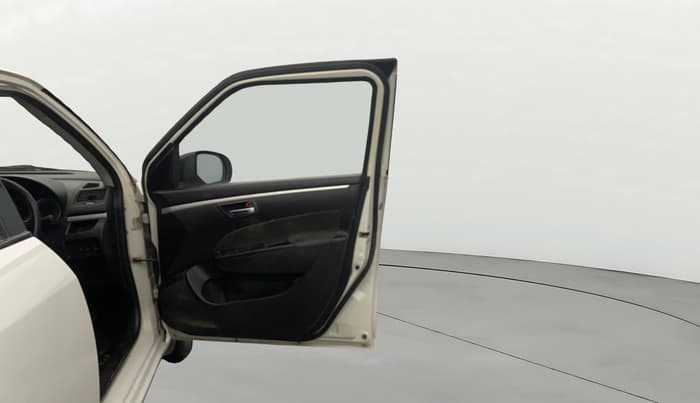 2015 Maruti Swift VDI, Diesel, Manual, 1,27,183 km, RHS Front Door