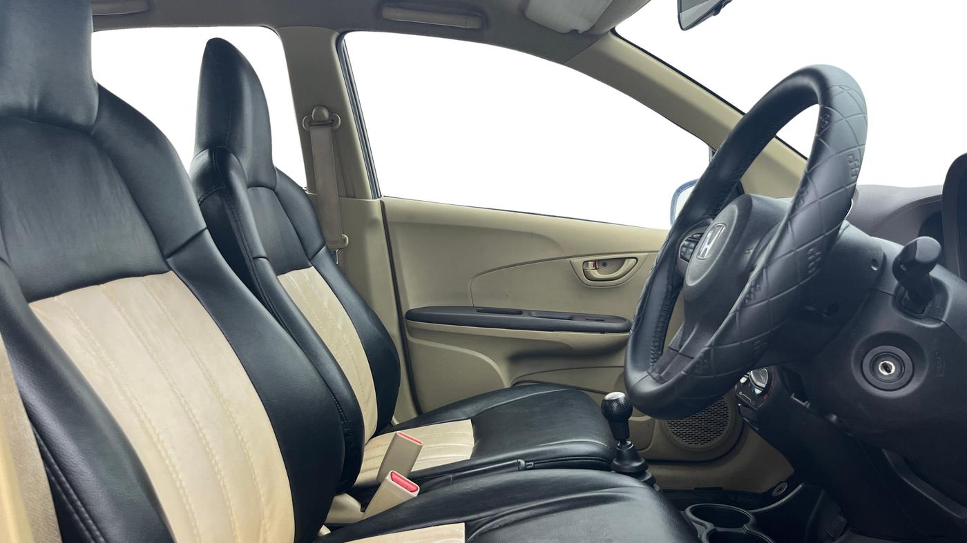 2013 Honda Amaze 1.2L I-VTEC S, Petrol, Manual, 1,00,826 km, Right Side Front Door Cabin