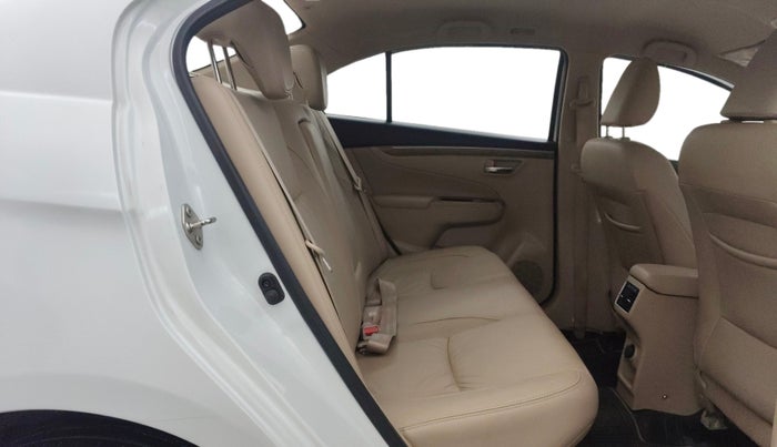 2021 Maruti Ciaz ALPHA 1.5 SHVS PETROL, Petrol, Manual, 34,393 km, Right Side Rear Door Cabin