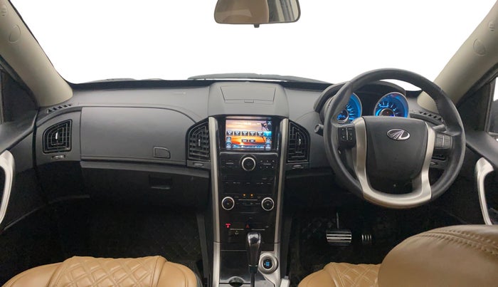 2018 Mahindra XUV500 W11 AT, Diesel, Automatic, 84,090 km, Dashboard