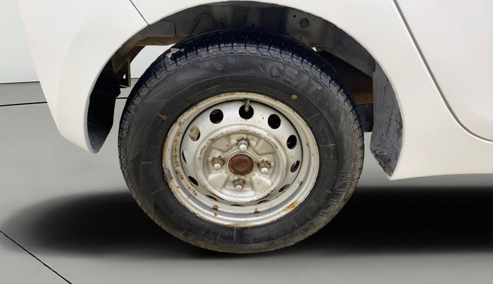 2015 Hyundai Eon ERA +, Petrol, Manual, 1,18,616 km, Right Rear Wheel