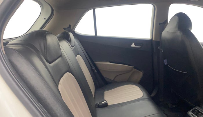 2015 Hyundai Grand i10 SPORTZ 1.2 KAPPA VTVT, Petrol, Manual, 49,022 km, Right Side Rear Door Cabin