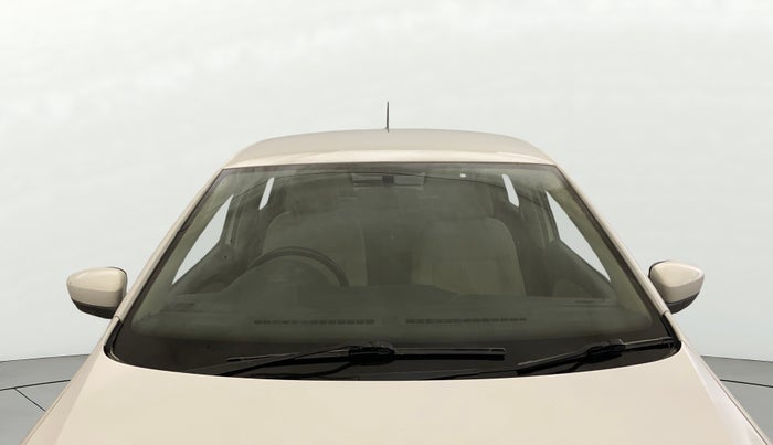 2014 Volkswagen Polo HIGHLINE1.2L, Petrol, Manual, 29,366 km, Front Windshield