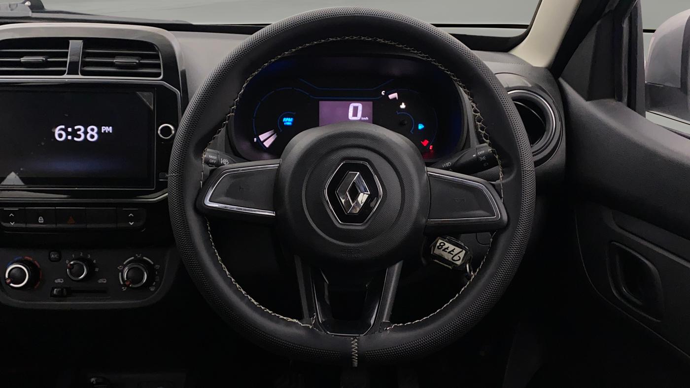2022 Renault Kwid RXT 1.0, Petrol, Manual, 17,539 km, Steering Wheel Close Up