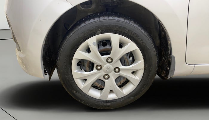 2016 Hyundai Grand i10 MAGNA 1.1 CRDI, Diesel, Manual, 92,624 km, Left Front Wheel