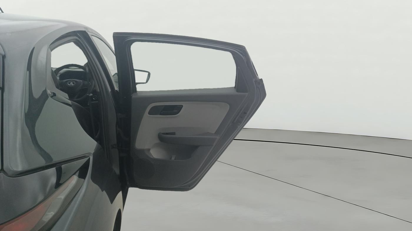 2021 Tata ALTROZ XT PETROL, Petrol, Manual, 55,864 km, RHS Rear Door