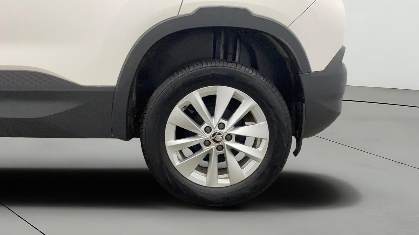 2025 Skoda Kylaq Signature AT, Petrol, Automatic, 6,467 km, Left Rear Wheel