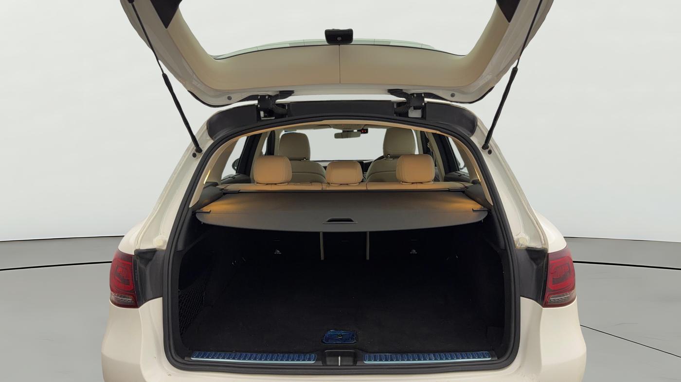 2022 Mercedes Benz GLC CLASS 200 Progressive, Petrol, Automatic, 17,116 km, Boot Open Zoomed View