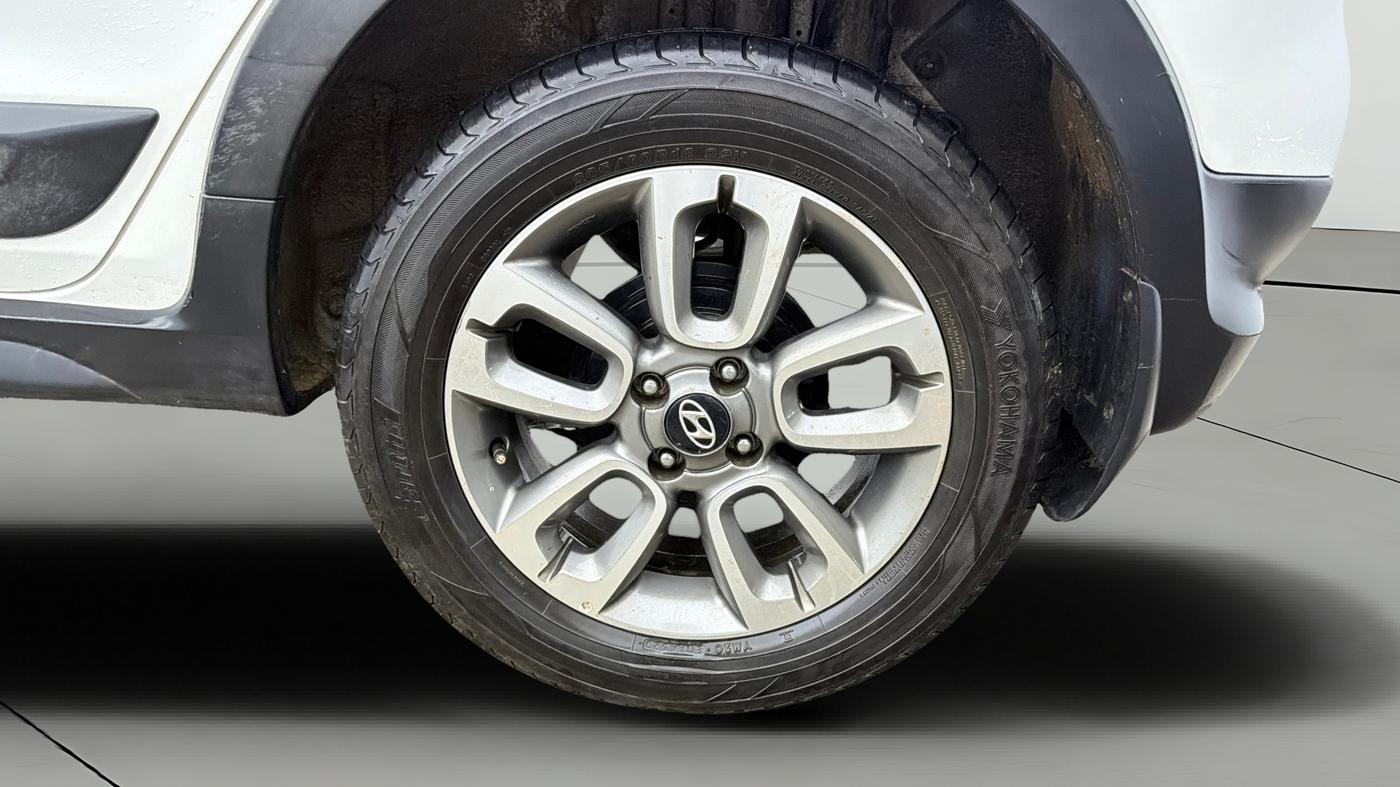 2019 Hyundai i20 Active 1.2 SX, Petrol, Manual, 53,069 km, Left Rear Wheel
