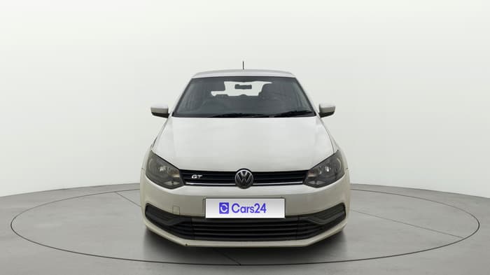 2015 Volkswagen Polo TRENDLINE 1.2L PETROL, Petrol, Manual, 1,01,718 km, Front