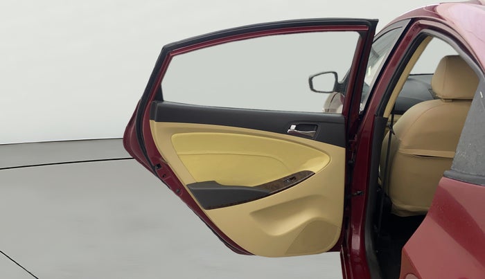 2014 Hyundai Verna FLUIDIC 1.6 VTVT SX AT, Petrol, Automatic, 42,671 km, LHS Rear Door